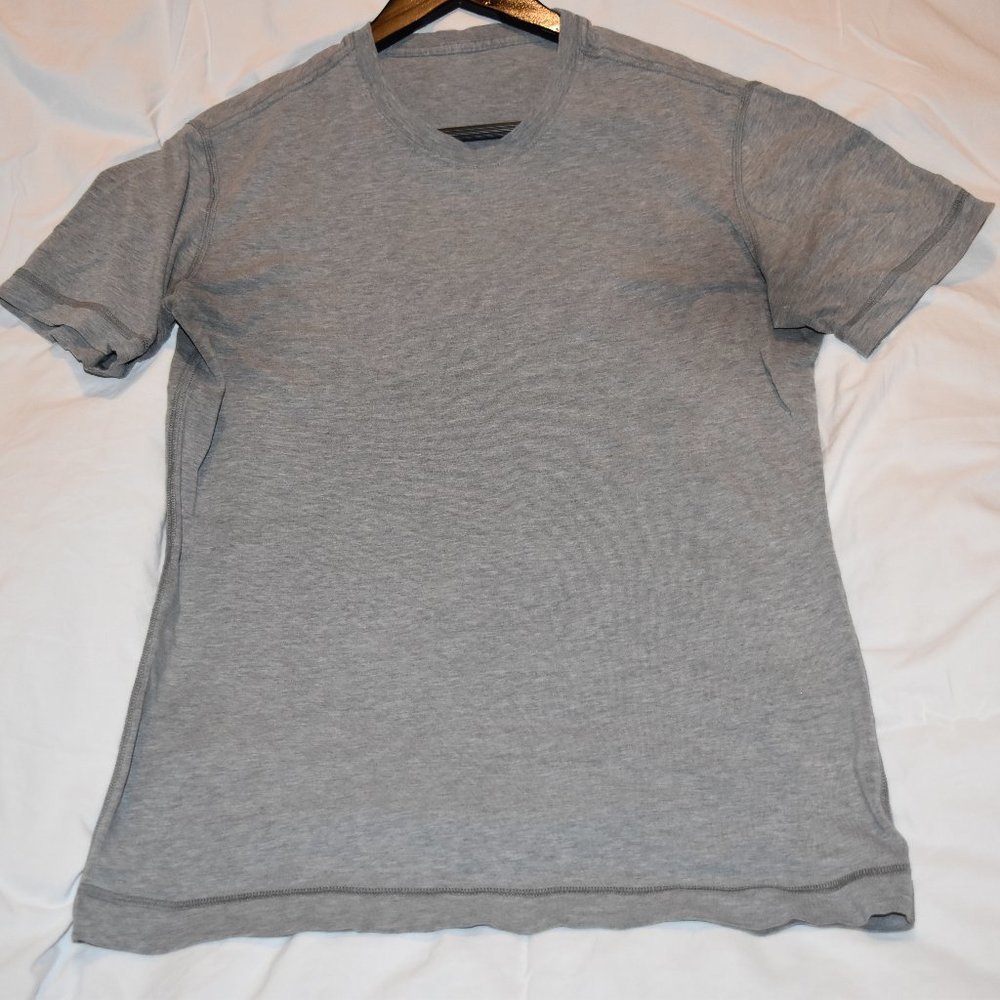 Lululemon  The Fundamental T-Shirt